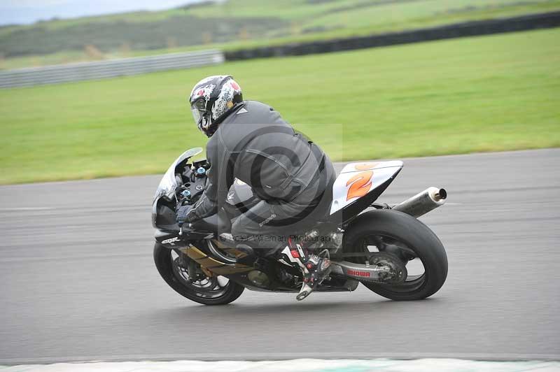 Motorcycle action photographs;anglesey circuit;anglesey trackday photographs;event digital images;eventdigitalimages;no limits trackday;oulton park circuit cheshire;peter wileman photography;trackday;trackday digital images;trackday photos;ty croes circuit wales