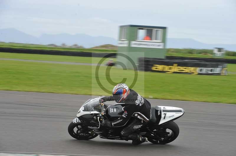 Motorcycle action photographs;anglesey circuit;anglesey trackday photographs;event digital images;eventdigitalimages;no limits trackday;oulton park circuit cheshire;peter wileman photography;trackday;trackday digital images;trackday photos;ty croes circuit wales