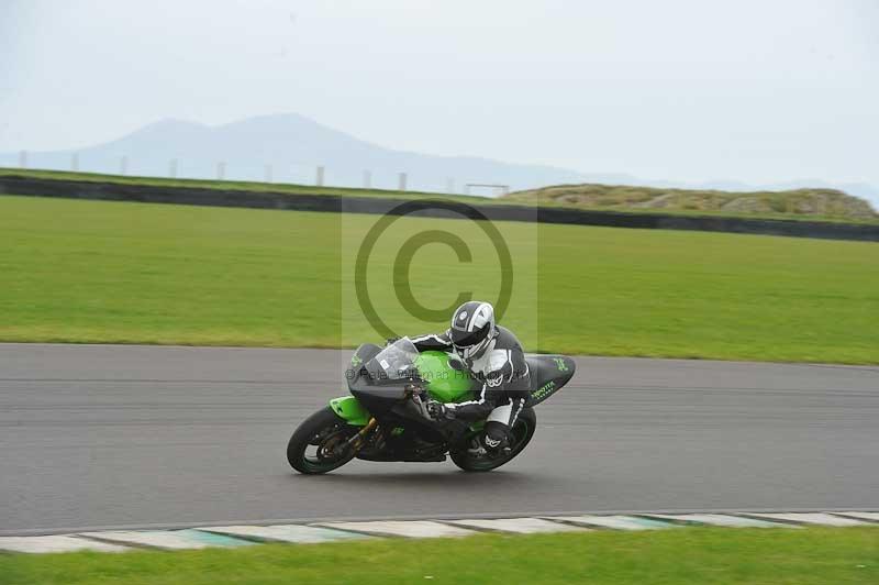 Motorcycle action photographs;anglesey circuit;anglesey trackday photographs;event digital images;eventdigitalimages;no limits trackday;oulton park circuit cheshire;peter wileman photography;trackday;trackday digital images;trackday photos;ty croes circuit wales