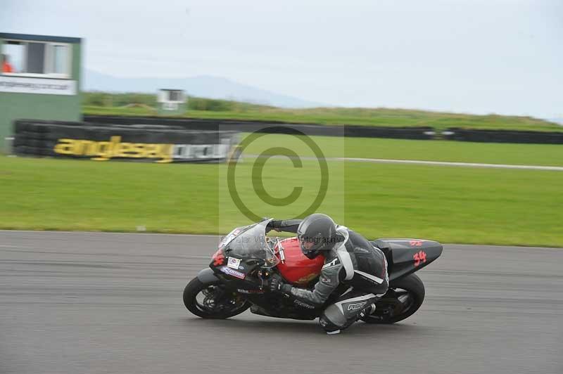 Motorcycle action photographs;anglesey circuit;anglesey trackday photographs;event digital images;eventdigitalimages;no limits trackday;oulton park circuit cheshire;peter wileman photography;trackday;trackday digital images;trackday photos;ty croes circuit wales