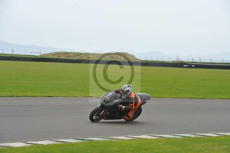 Motorcycle action photographs;anglesey circuit;anglesey trackday photographs;event digital images;eventdigitalimages;no limits trackday;oulton park circuit cheshire;peter wileman photography;trackday;trackday digital images;trackday photos;ty croes circuit wales