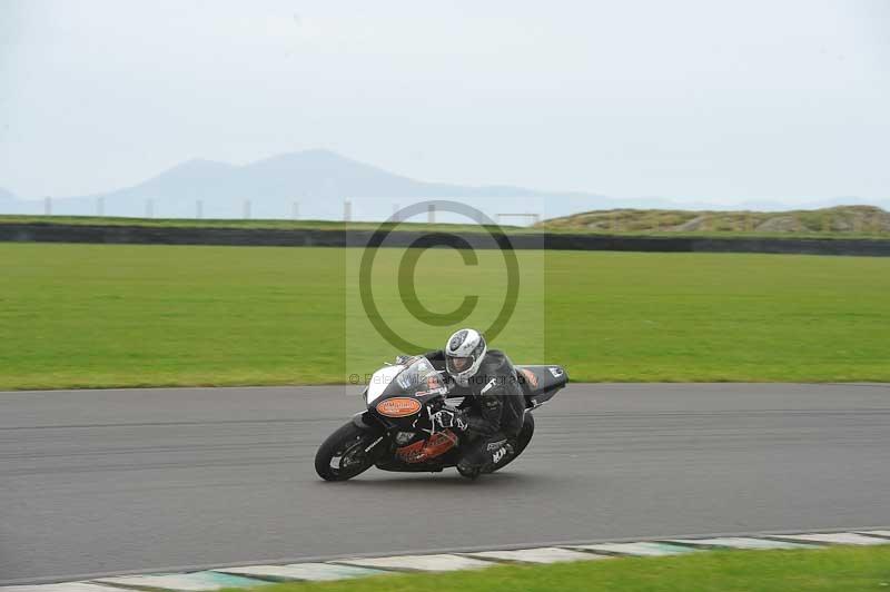 Motorcycle action photographs;anglesey circuit;anglesey trackday photographs;event digital images;eventdigitalimages;no limits trackday;oulton park circuit cheshire;peter wileman photography;trackday;trackday digital images;trackday photos;ty croes circuit wales