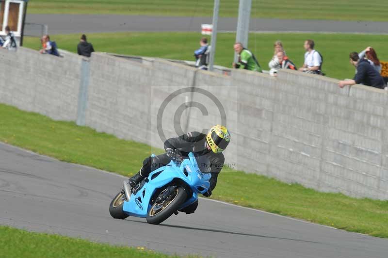 Motorcycle action photographs;anglesey circuit;anglesey trackday photographs;event digital images;eventdigitalimages;no limits trackday;oulton park circuit cheshire;peter wileman photography;trackday;trackday digital images;trackday photos;ty croes circuit wales