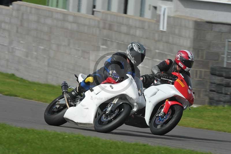 Motorcycle action photographs;anglesey circuit;anglesey trackday photographs;event digital images;eventdigitalimages;no limits trackday;oulton park circuit cheshire;peter wileman photography;trackday;trackday digital images;trackday photos;ty croes circuit wales