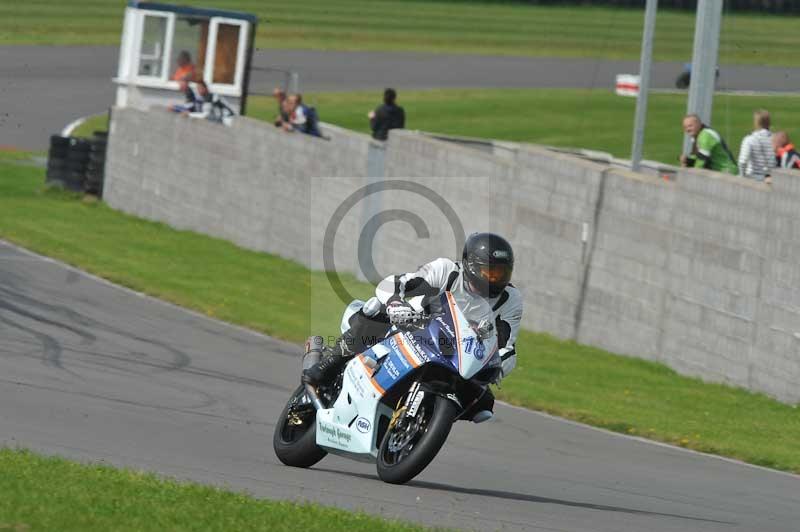 Motorcycle action photographs;anglesey circuit;anglesey trackday photographs;event digital images;eventdigitalimages;no limits trackday;oulton park circuit cheshire;peter wileman photography;trackday;trackday digital images;trackday photos;ty croes circuit wales