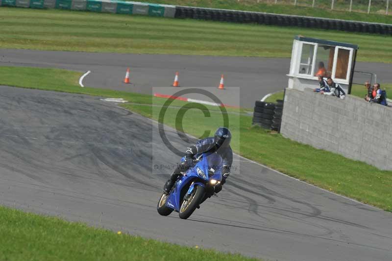 Motorcycle action photographs;anglesey circuit;anglesey trackday photographs;event digital images;eventdigitalimages;no limits trackday;oulton park circuit cheshire;peter wileman photography;trackday;trackday digital images;trackday photos;ty croes circuit wales