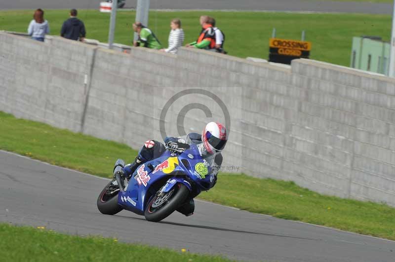 Motorcycle action photographs;anglesey circuit;anglesey trackday photographs;event digital images;eventdigitalimages;no limits trackday;oulton park circuit cheshire;peter wileman photography;trackday;trackday digital images;trackday photos;ty croes circuit wales