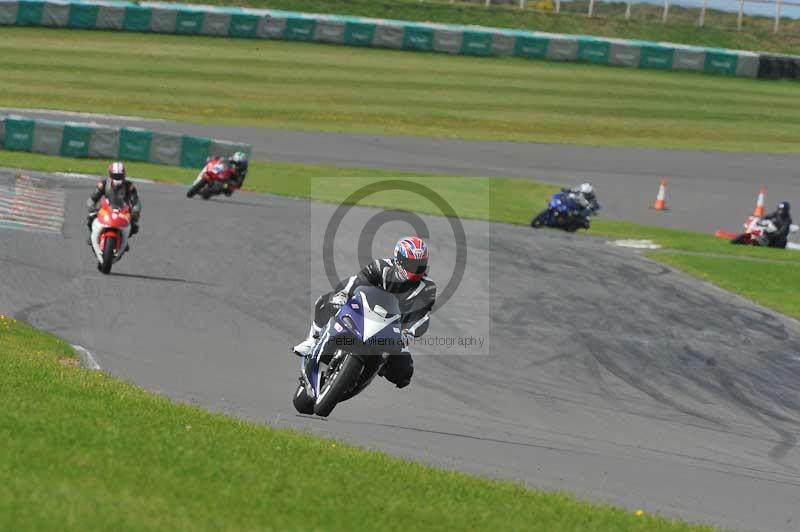 Motorcycle action photographs;anglesey circuit;anglesey trackday photographs;event digital images;eventdigitalimages;no limits trackday;oulton park circuit cheshire;peter wileman photography;trackday;trackday digital images;trackday photos;ty croes circuit wales