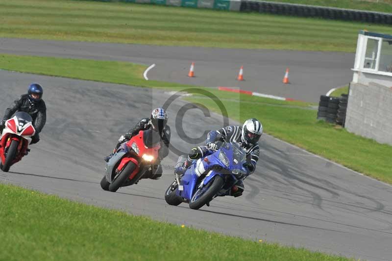 Motorcycle action photographs;anglesey circuit;anglesey trackday photographs;event digital images;eventdigitalimages;no limits trackday;oulton park circuit cheshire;peter wileman photography;trackday;trackday digital images;trackday photos;ty croes circuit wales