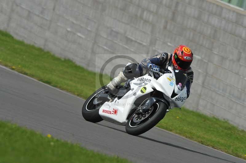 Motorcycle action photographs;anglesey circuit;anglesey trackday photographs;event digital images;eventdigitalimages;no limits trackday;oulton park circuit cheshire;peter wileman photography;trackday;trackday digital images;trackday photos;ty croes circuit wales