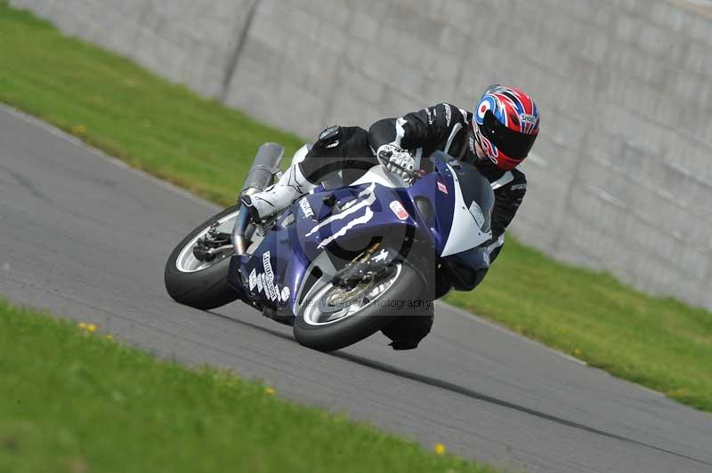 Motorcycle action photographs;anglesey circuit;anglesey trackday photographs;event digital images;eventdigitalimages;no limits trackday;oulton park circuit cheshire;peter wileman photography;trackday;trackday digital images;trackday photos;ty croes circuit wales