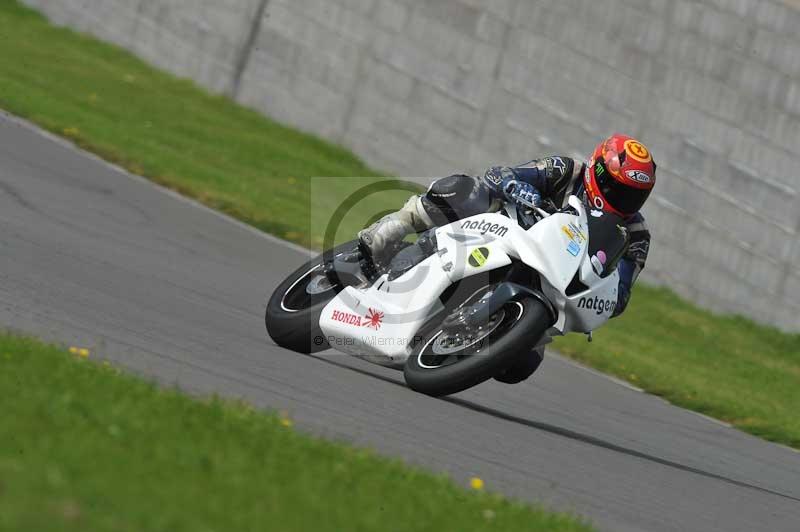 Motorcycle action photographs;anglesey circuit;anglesey trackday photographs;event digital images;eventdigitalimages;no limits trackday;oulton park circuit cheshire;peter wileman photography;trackday;trackday digital images;trackday photos;ty croes circuit wales