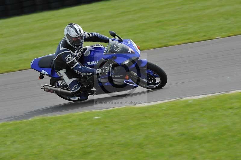 Motorcycle action photographs;anglesey circuit;anglesey trackday photographs;event digital images;eventdigitalimages;no limits trackday;oulton park circuit cheshire;peter wileman photography;trackday;trackday digital images;trackday photos;ty croes circuit wales