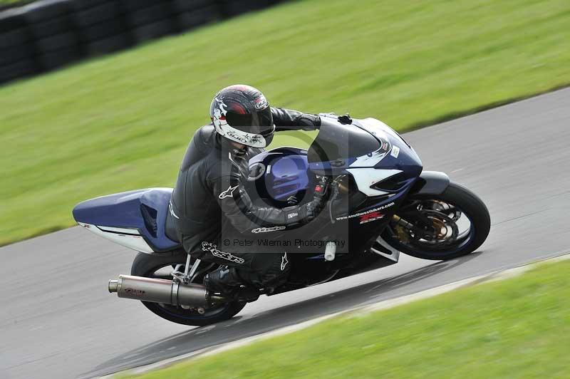 Motorcycle action photographs;anglesey circuit;anglesey trackday photographs;event digital images;eventdigitalimages;no limits trackday;oulton park circuit cheshire;peter wileman photography;trackday;trackday digital images;trackday photos;ty croes circuit wales