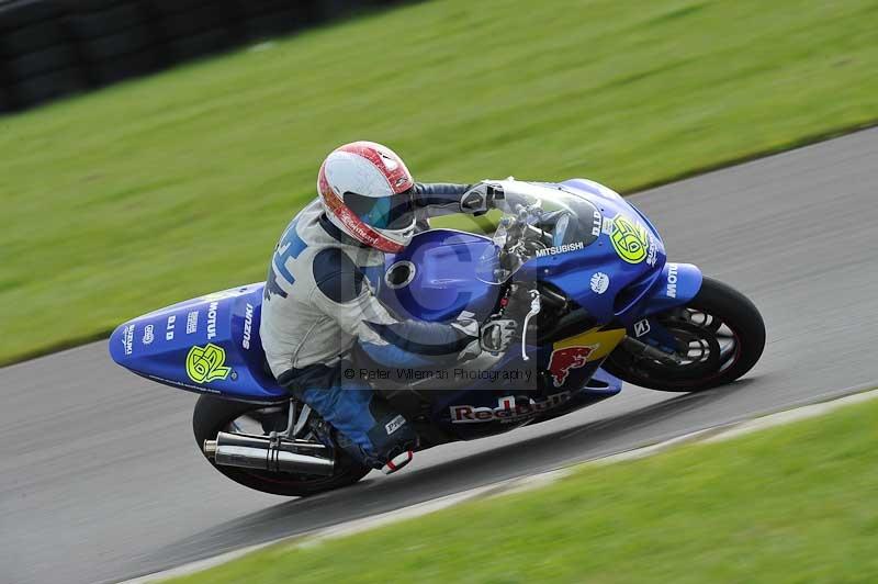 Motorcycle action photographs;anglesey circuit;anglesey trackday photographs;event digital images;eventdigitalimages;no limits trackday;oulton park circuit cheshire;peter wileman photography;trackday;trackday digital images;trackday photos;ty croes circuit wales