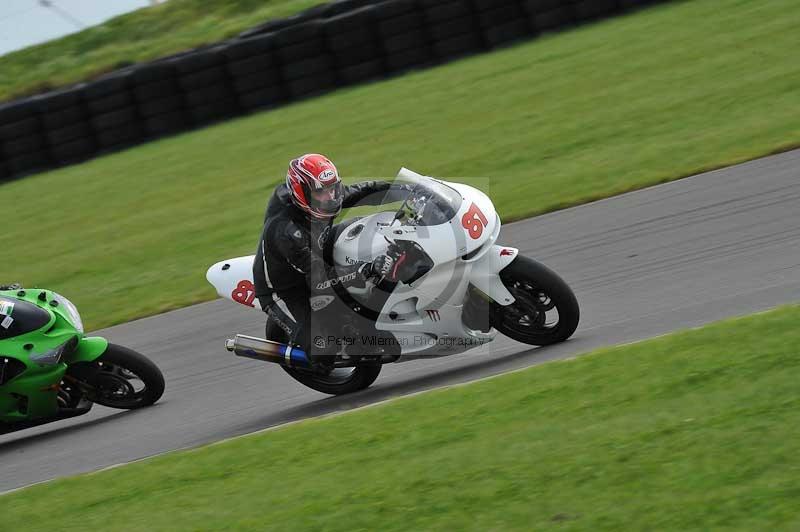 Motorcycle action photographs;anglesey circuit;anglesey trackday photographs;event digital images;eventdigitalimages;no limits trackday;oulton park circuit cheshire;peter wileman photography;trackday;trackday digital images;trackday photos;ty croes circuit wales