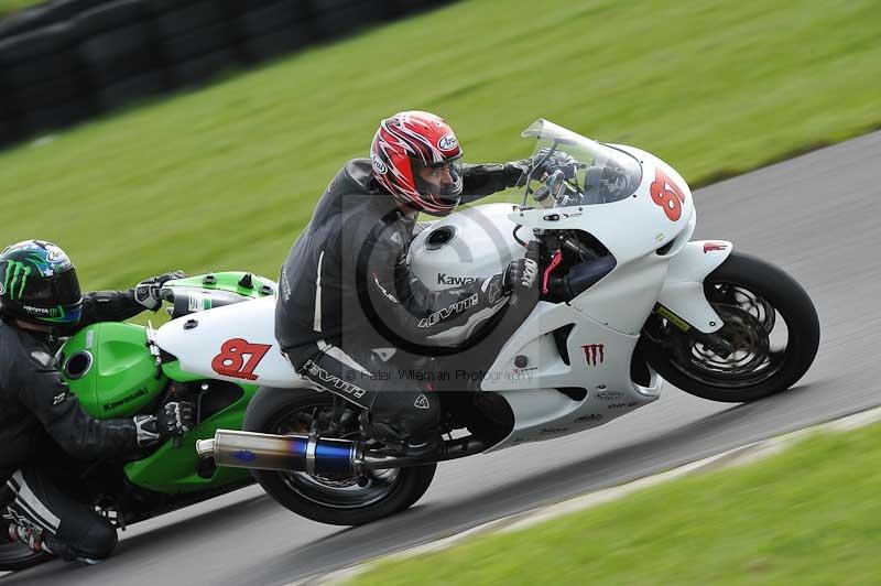 Motorcycle action photographs;anglesey circuit;anglesey trackday photographs;event digital images;eventdigitalimages;no limits trackday;oulton park circuit cheshire;peter wileman photography;trackday;trackday digital images;trackday photos;ty croes circuit wales