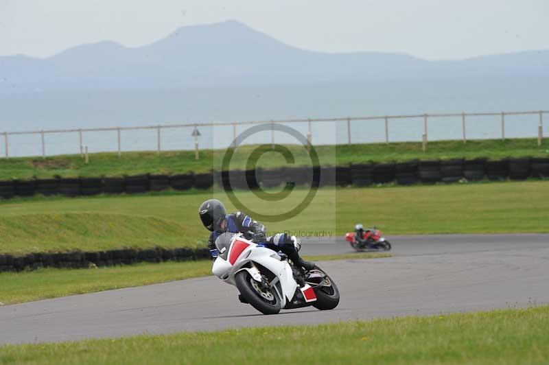 Motorcycle action photographs;anglesey circuit;anglesey trackday photographs;event digital images;eventdigitalimages;no limits trackday;oulton park circuit cheshire;peter wileman photography;trackday;trackday digital images;trackday photos;ty croes circuit wales