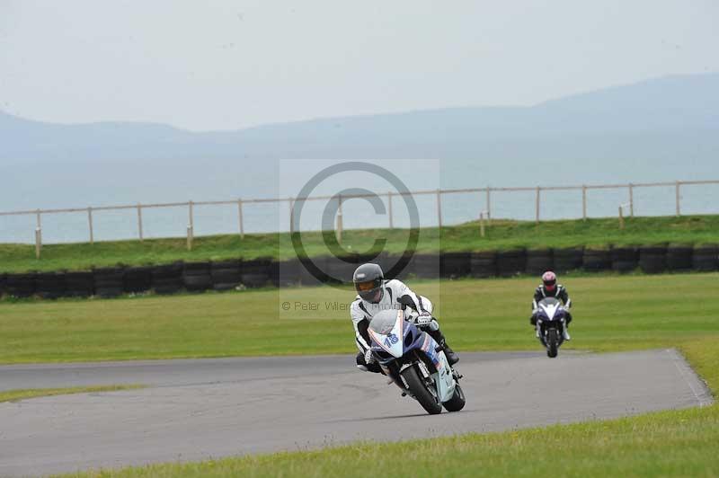 Motorcycle action photographs;anglesey circuit;anglesey trackday photographs;event digital images;eventdigitalimages;no limits trackday;oulton park circuit cheshire;peter wileman photography;trackday;trackday digital images;trackday photos;ty croes circuit wales