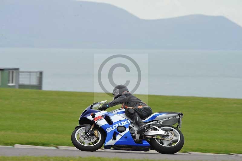 Motorcycle action photographs;anglesey circuit;anglesey trackday photographs;event digital images;eventdigitalimages;no limits trackday;oulton park circuit cheshire;peter wileman photography;trackday;trackday digital images;trackday photos;ty croes circuit wales