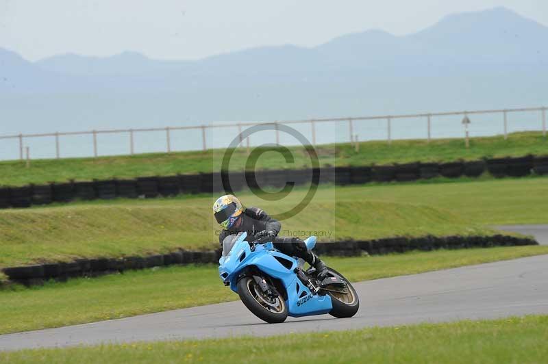 Motorcycle action photographs;anglesey circuit;anglesey trackday photographs;event digital images;eventdigitalimages;no limits trackday;oulton park circuit cheshire;peter wileman photography;trackday;trackday digital images;trackday photos;ty croes circuit wales