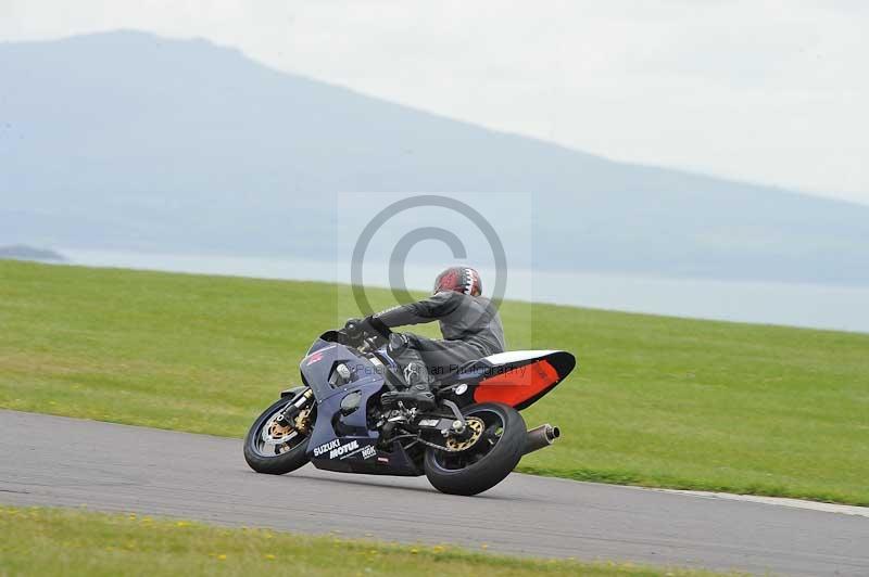 Motorcycle action photographs;anglesey circuit;anglesey trackday photographs;event digital images;eventdigitalimages;no limits trackday;oulton park circuit cheshire;peter wileman photography;trackday;trackday digital images;trackday photos;ty croes circuit wales