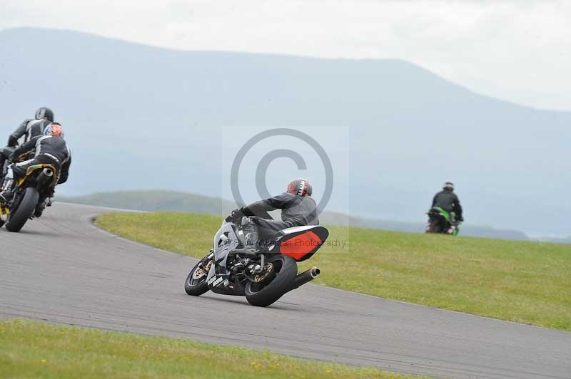 Motorcycle action photographs;anglesey circuit;anglesey trackday photographs;event digital images;eventdigitalimages;no limits trackday;oulton park circuit cheshire;peter wileman photography;trackday;trackday digital images;trackday photos;ty croes circuit wales