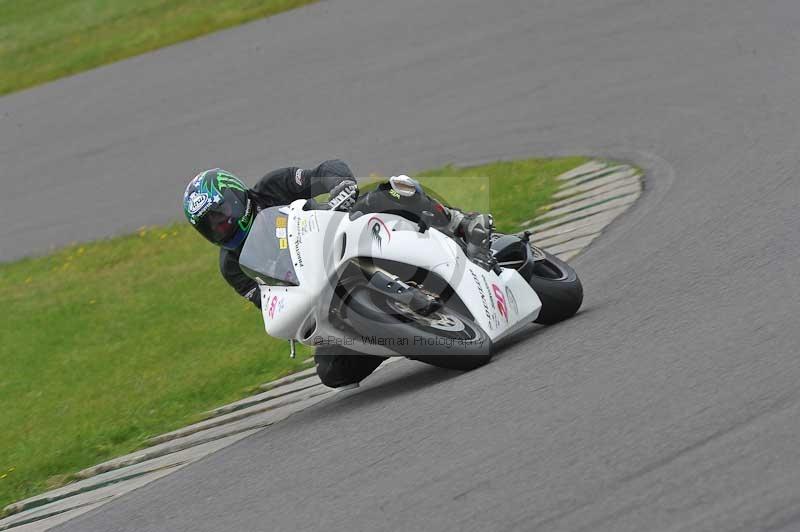 Motorcycle action photographs;anglesey circuit;anglesey trackday photographs;event digital images;eventdigitalimages;no limits trackday;oulton park circuit cheshire;peter wileman photography;trackday;trackday digital images;trackday photos;ty croes circuit wales