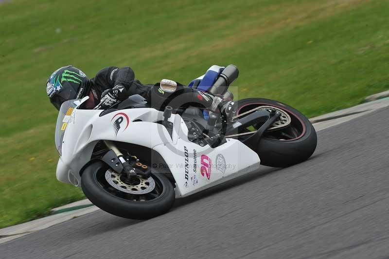 Motorcycle action photographs;anglesey circuit;anglesey trackday photographs;event digital images;eventdigitalimages;no limits trackday;oulton park circuit cheshire;peter wileman photography;trackday;trackday digital images;trackday photos;ty croes circuit wales