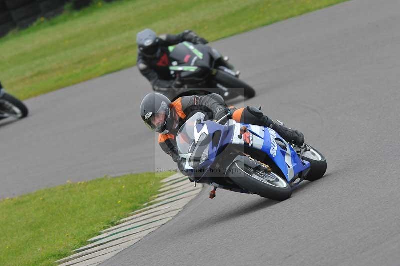 Motorcycle action photographs;anglesey circuit;anglesey trackday photographs;event digital images;eventdigitalimages;no limits trackday;oulton park circuit cheshire;peter wileman photography;trackday;trackday digital images;trackday photos;ty croes circuit wales