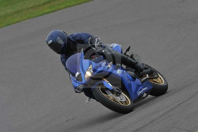 Motorcycle action photographs;anglesey circuit;anglesey trackday photographs;event digital images;eventdigitalimages;no limits trackday;oulton park circuit cheshire;peter wileman photography;trackday;trackday digital images;trackday photos;ty croes circuit wales