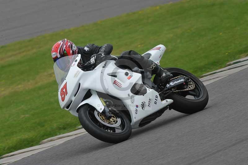 Motorcycle action photographs;anglesey circuit;anglesey trackday photographs;event digital images;eventdigitalimages;no limits trackday;oulton park circuit cheshire;peter wileman photography;trackday;trackday digital images;trackday photos;ty croes circuit wales