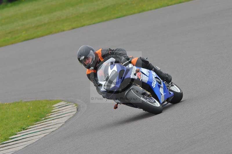 Motorcycle action photographs;anglesey circuit;anglesey trackday photographs;event digital images;eventdigitalimages;no limits trackday;oulton park circuit cheshire;peter wileman photography;trackday;trackday digital images;trackday photos;ty croes circuit wales