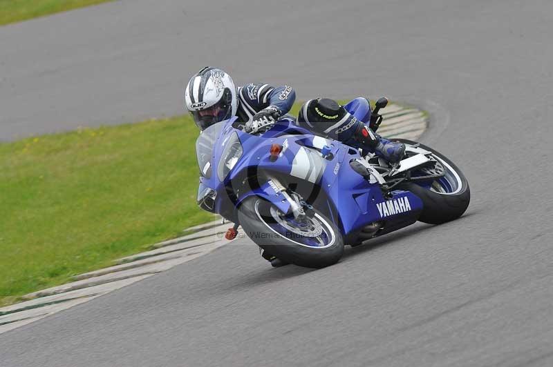 Motorcycle action photographs;anglesey circuit;anglesey trackday photographs;event digital images;eventdigitalimages;no limits trackday;oulton park circuit cheshire;peter wileman photography;trackday;trackday digital images;trackday photos;ty croes circuit wales