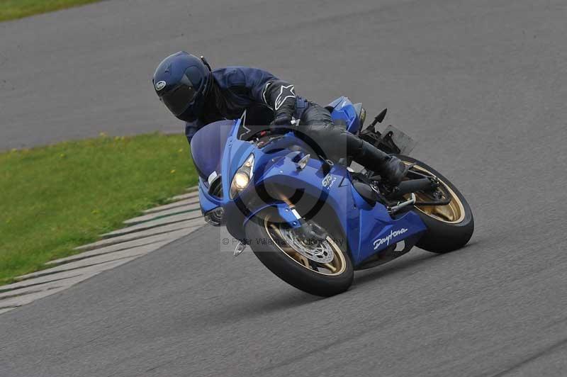 Motorcycle action photographs;anglesey circuit;anglesey trackday photographs;event digital images;eventdigitalimages;no limits trackday;oulton park circuit cheshire;peter wileman photography;trackday;trackday digital images;trackday photos;ty croes circuit wales