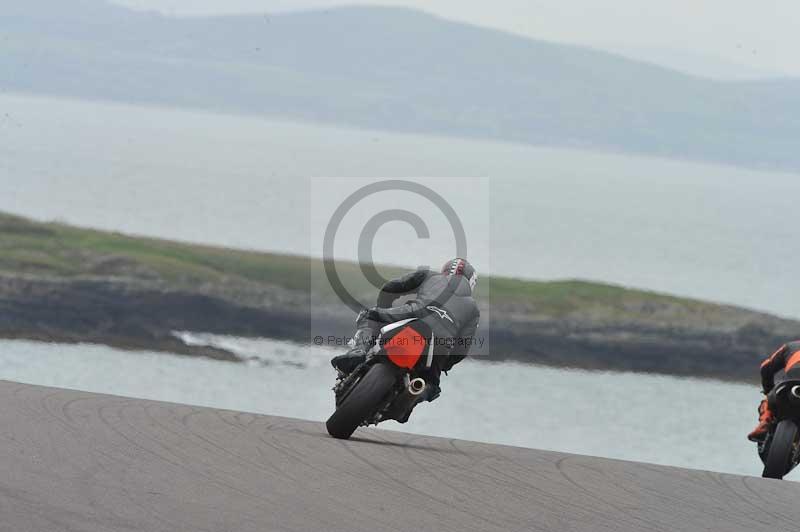 Motorcycle action photographs;anglesey circuit;anglesey trackday photographs;event digital images;eventdigitalimages;no limits trackday;oulton park circuit cheshire;peter wileman photography;trackday;trackday digital images;trackday photos;ty croes circuit wales