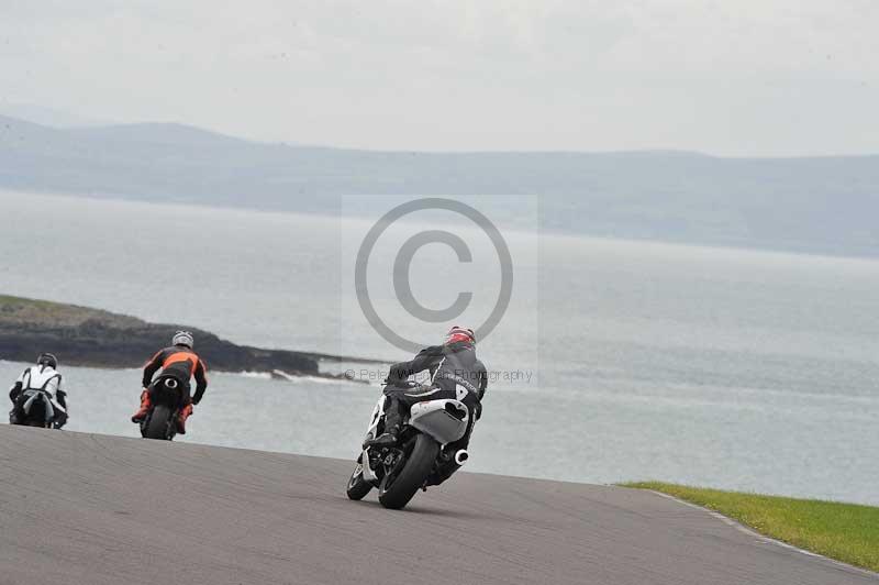 Motorcycle action photographs;anglesey circuit;anglesey trackday photographs;event digital images;eventdigitalimages;no limits trackday;oulton park circuit cheshire;peter wileman photography;trackday;trackday digital images;trackday photos;ty croes circuit wales