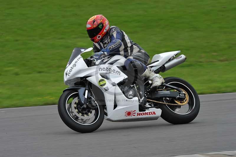 Motorcycle action photographs;anglesey circuit;anglesey trackday photographs;event digital images;eventdigitalimages;no limits trackday;oulton park circuit cheshire;peter wileman photography;trackday;trackday digital images;trackday photos;ty croes circuit wales