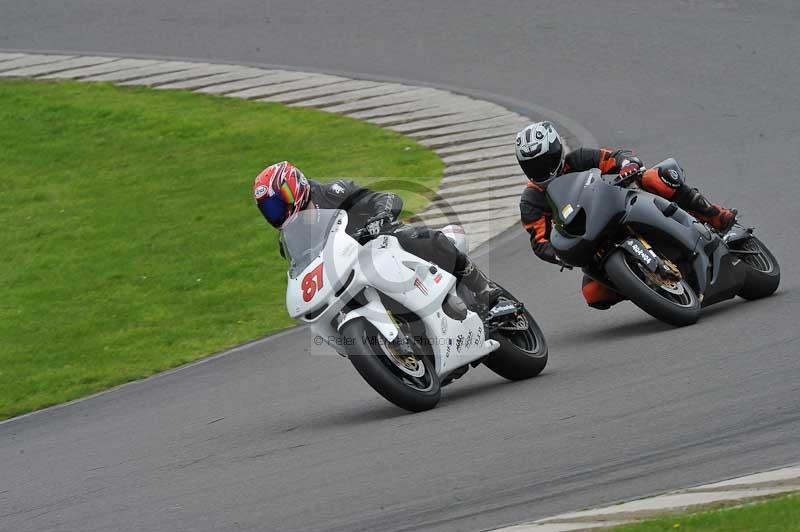 Motorcycle action photographs;anglesey circuit;anglesey trackday photographs;event digital images;eventdigitalimages;no limits trackday;oulton park circuit cheshire;peter wileman photography;trackday;trackday digital images;trackday photos;ty croes circuit wales