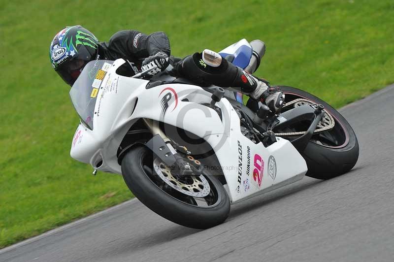 Motorcycle action photographs;anglesey circuit;anglesey trackday photographs;event digital images;eventdigitalimages;no limits trackday;oulton park circuit cheshire;peter wileman photography;trackday;trackday digital images;trackday photos;ty croes circuit wales