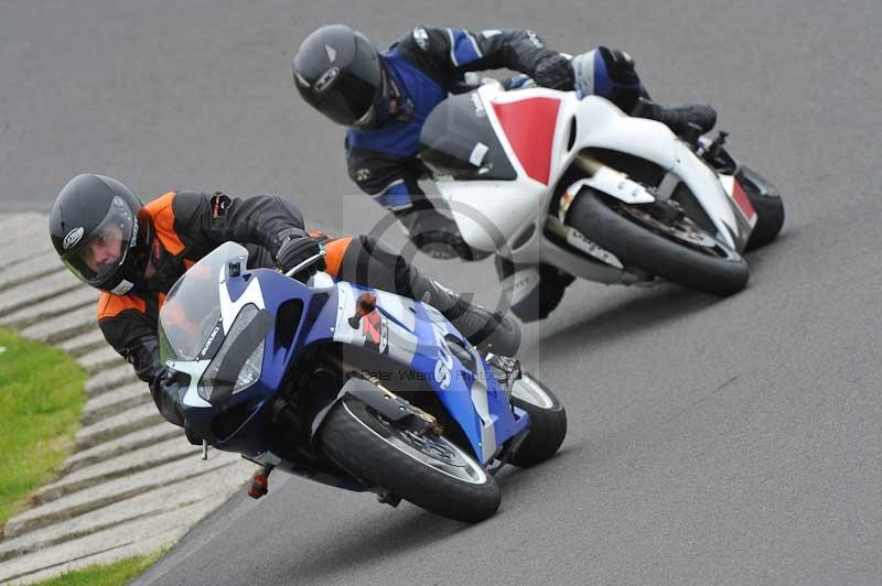 Motorcycle action photographs;anglesey circuit;anglesey trackday photographs;event digital images;eventdigitalimages;no limits trackday;oulton park circuit cheshire;peter wileman photography;trackday;trackday digital images;trackday photos;ty croes circuit wales