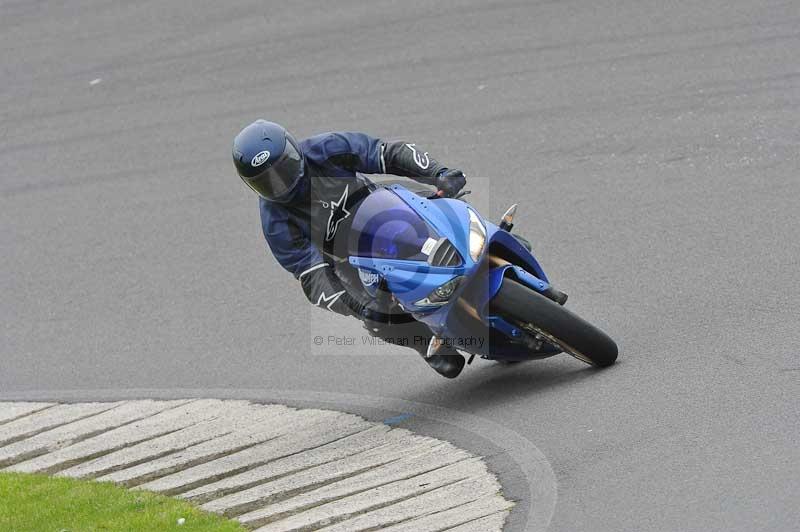 Motorcycle action photographs;anglesey circuit;anglesey trackday photographs;event digital images;eventdigitalimages;no limits trackday;oulton park circuit cheshire;peter wileman photography;trackday;trackday digital images;trackday photos;ty croes circuit wales