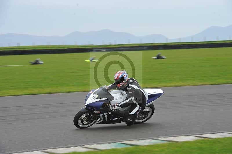 Motorcycle action photographs;anglesey circuit;anglesey trackday photographs;event digital images;eventdigitalimages;no limits trackday;oulton park circuit cheshire;peter wileman photography;trackday;trackday digital images;trackday photos;ty croes circuit wales