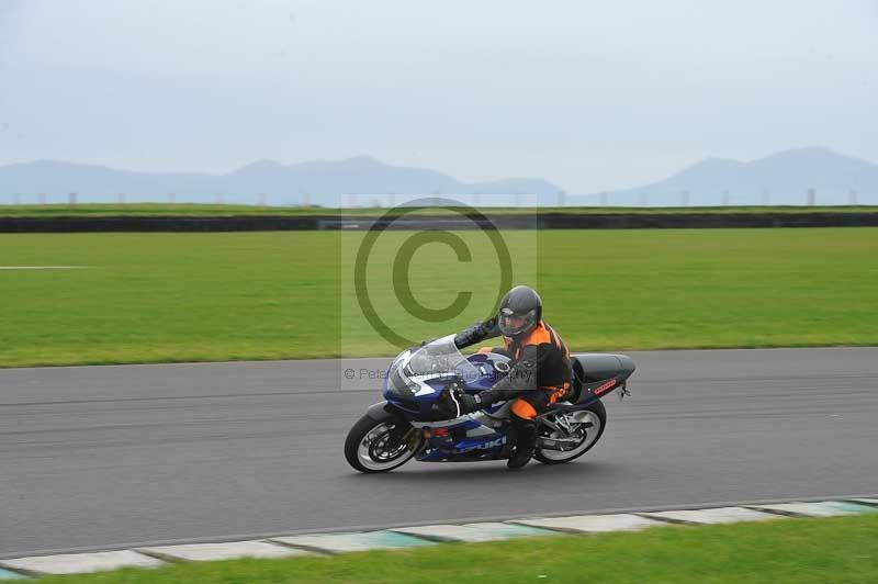 Motorcycle action photographs;anglesey circuit;anglesey trackday photographs;event digital images;eventdigitalimages;no limits trackday;oulton park circuit cheshire;peter wileman photography;trackday;trackday digital images;trackday photos;ty croes circuit wales