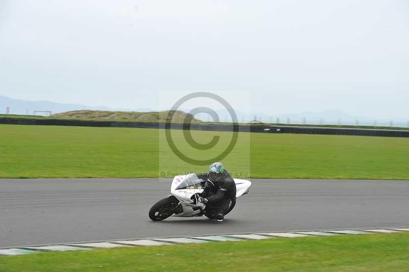 Motorcycle action photographs;anglesey circuit;anglesey trackday photographs;event digital images;eventdigitalimages;no limits trackday;oulton park circuit cheshire;peter wileman photography;trackday;trackday digital images;trackday photos;ty croes circuit wales