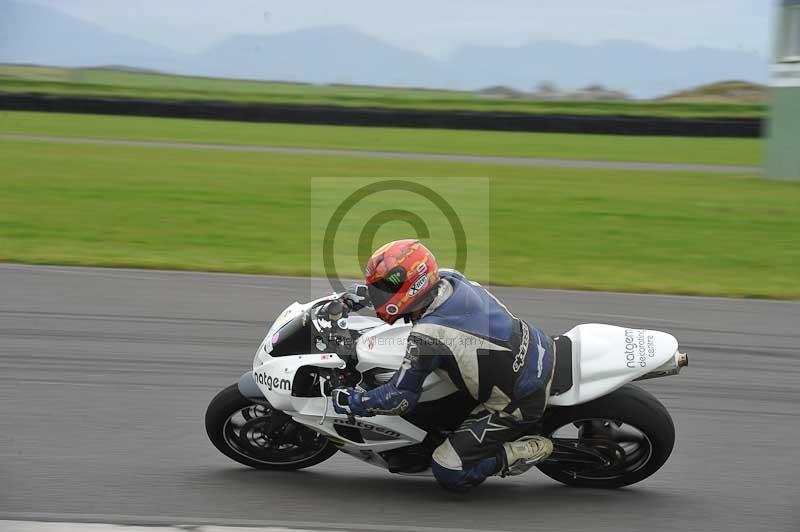 Motorcycle action photographs;anglesey circuit;anglesey trackday photographs;event digital images;eventdigitalimages;no limits trackday;oulton park circuit cheshire;peter wileman photography;trackday;trackday digital images;trackday photos;ty croes circuit wales