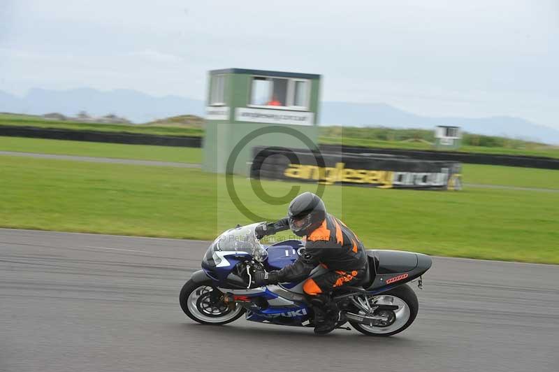 Motorcycle action photographs;anglesey circuit;anglesey trackday photographs;event digital images;eventdigitalimages;no limits trackday;oulton park circuit cheshire;peter wileman photography;trackday;trackday digital images;trackday photos;ty croes circuit wales