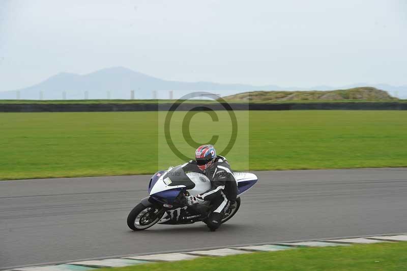 Motorcycle action photographs;anglesey circuit;anglesey trackday photographs;event digital images;eventdigitalimages;no limits trackday;oulton park circuit cheshire;peter wileman photography;trackday;trackday digital images;trackday photos;ty croes circuit wales