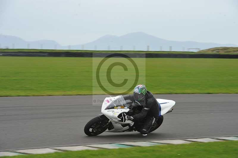 Motorcycle action photographs;anglesey circuit;anglesey trackday photographs;event digital images;eventdigitalimages;no limits trackday;oulton park circuit cheshire;peter wileman photography;trackday;trackday digital images;trackday photos;ty croes circuit wales