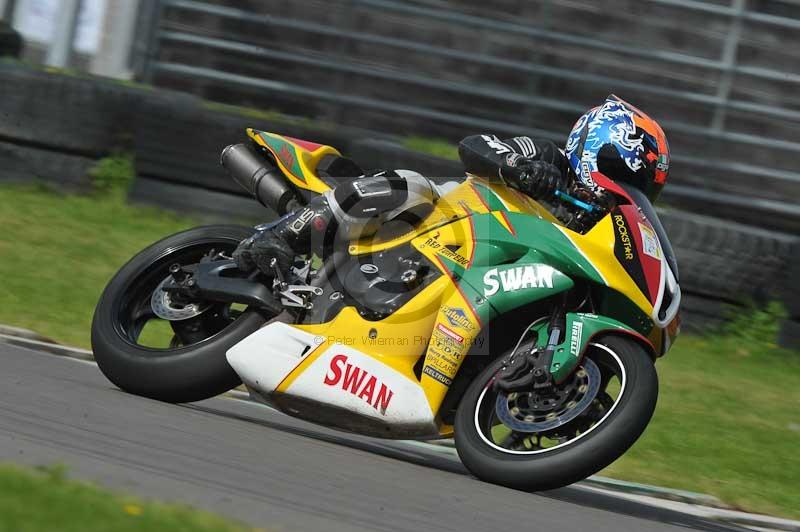 Motorcycle action photographs;anglesey circuit;anglesey trackday photographs;event digital images;eventdigitalimages;no limits trackday;oulton park circuit cheshire;peter wileman photography;trackday;trackday digital images;trackday photos;ty croes circuit wales